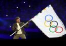 Tom Cruise Thanks Paris at Olympics Closing Ceremony