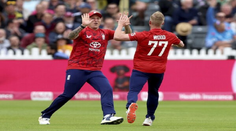England beat West Indies by 4 wickets in Bristol to clinch the series