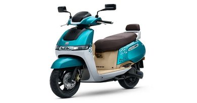 TVS iQube ST 5.3kWh Electric Scooter: 212 Km Range, 32 Litre Storage and Powerful Features for Daily Use